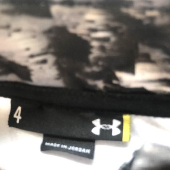 Under Armour Black Zip Up Sweatshirt Jacket - Picture 5 of 5